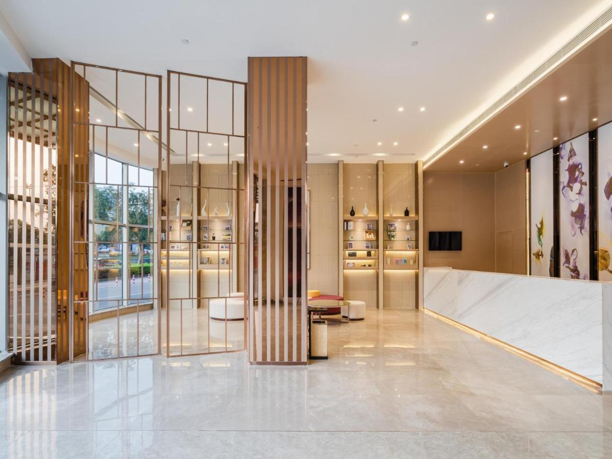 Lavande Hotel Luzhou Wanda Plaza Southwest Commercial City Eksteriør bilde