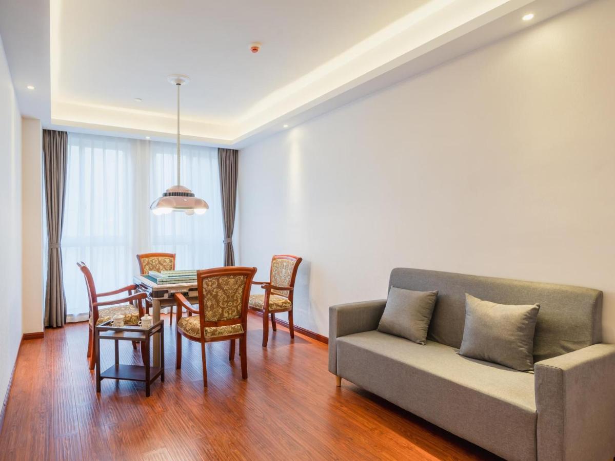 Lavande Hotel Luzhou Wanda Plaza Southwest Commercial City Eksteriør bilde