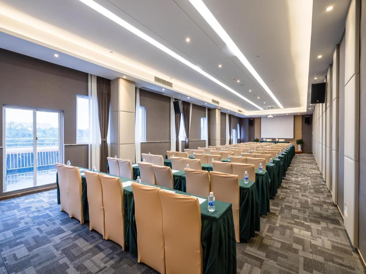 Lavande Hotel Luzhou Wanda Plaza Southwest Commercial City Eksteriør bilde